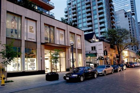 yorkville toronto shopping.